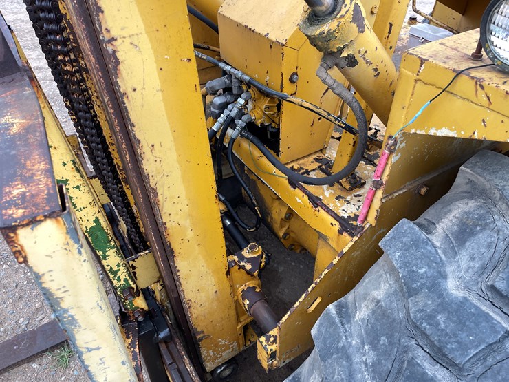 #2140-•-hull-706e-lift-truck-image-6