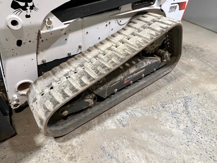 2022-bobcat-t870-image-13