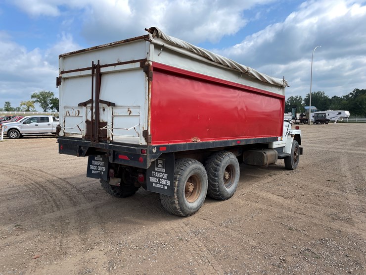 1975-international-loadstar-image-3