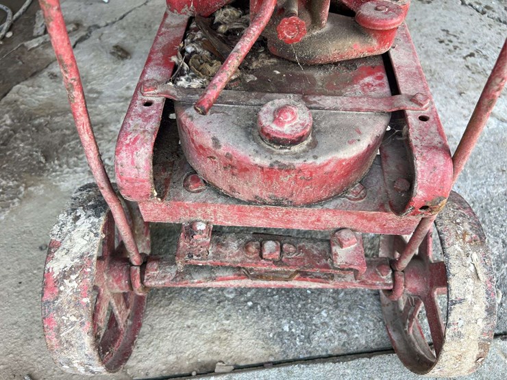 international-harvester-lb-engine-image-15