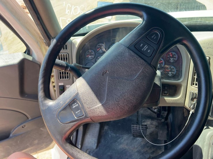 2012-international-durastar-4400-image-33