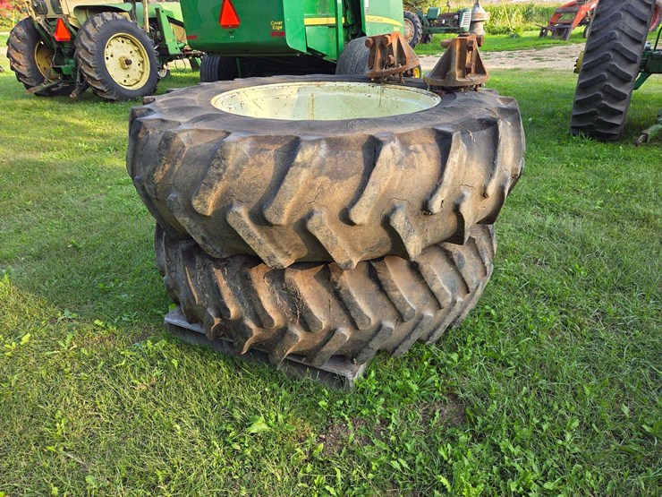 1981-john-deere-4440-image-22