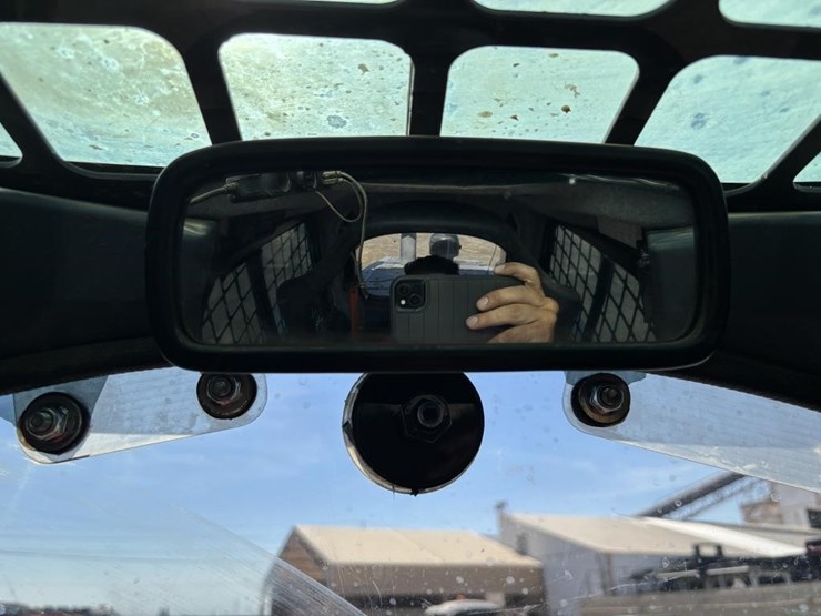 2019-deere-333g-image-28