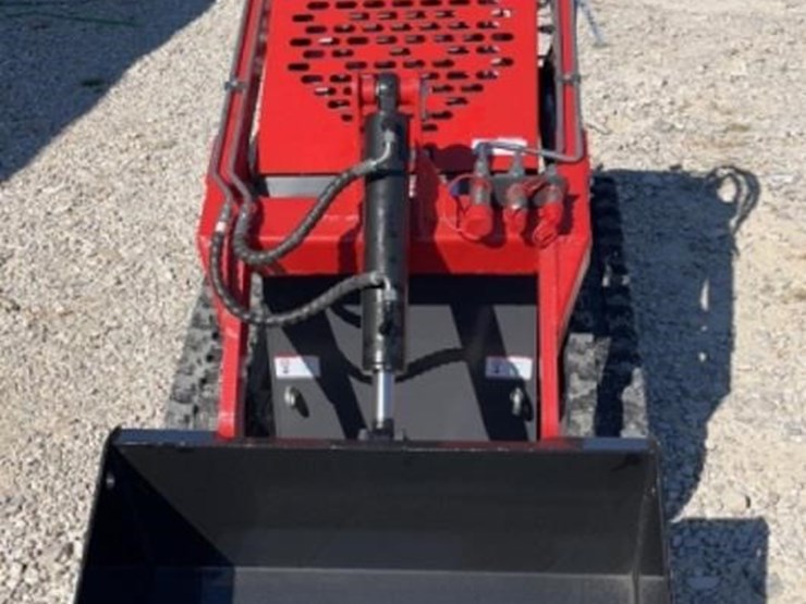 2025-agt-ysrt14-mini-skid-steer-image-2