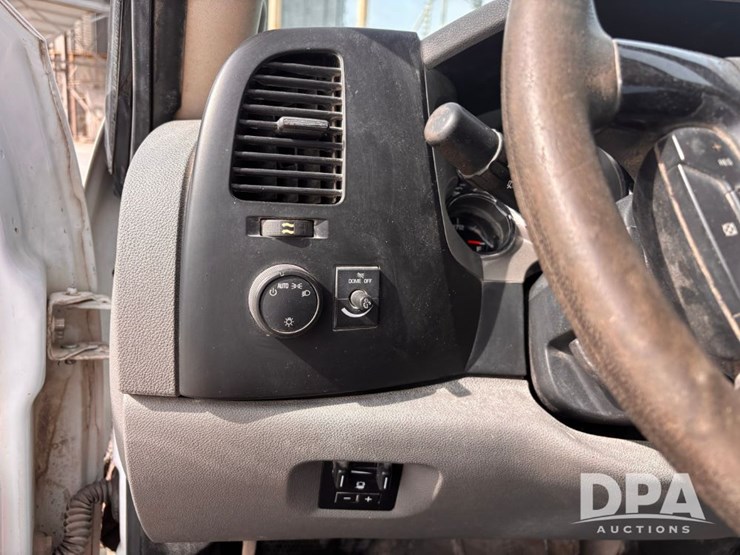 2012-gmc-sierra-2500-image-71