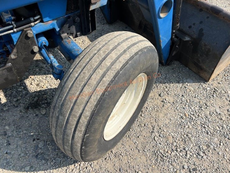 ford-3930-image-12