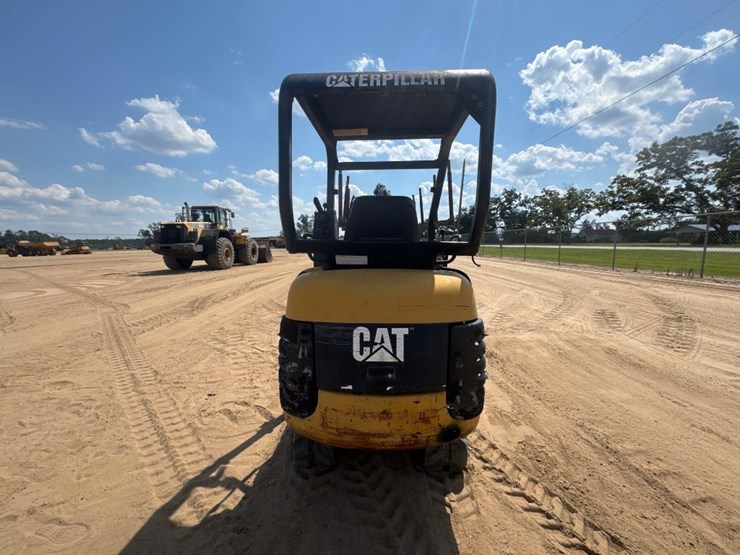 caterpillar-301.5-image-7
