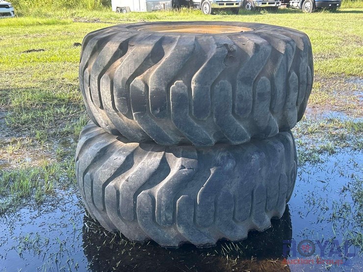 lot-of-2-caterpillar-loader-tires-image-7