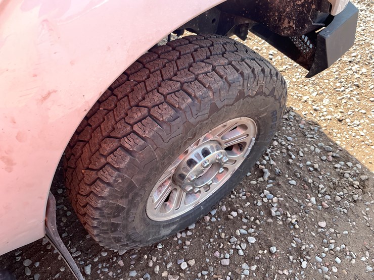 #2135-•-2015-ford-f350-pickup-truck-(has-mn-title)-image-12