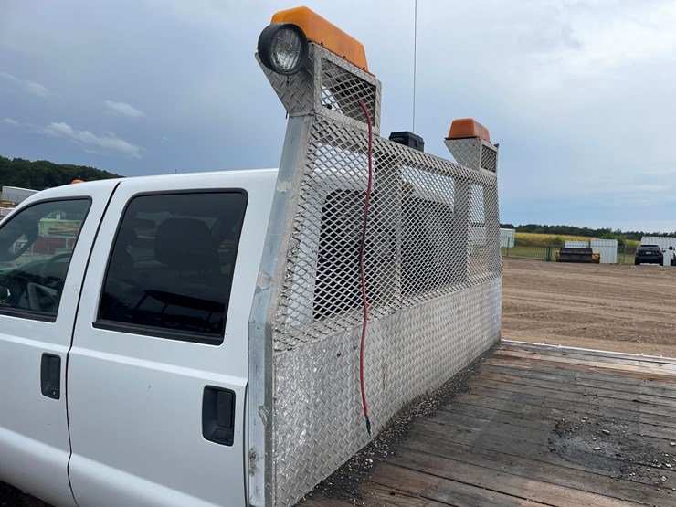 2011-ford-f350-image-14