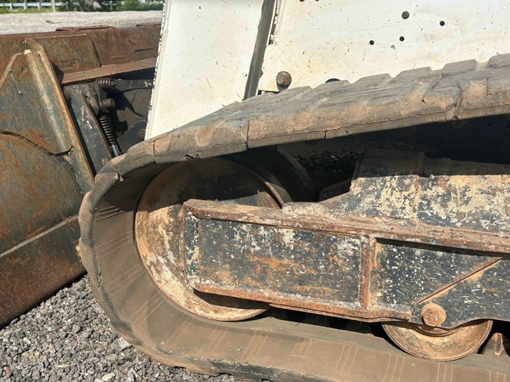 2020-bobcat-t770-image-11