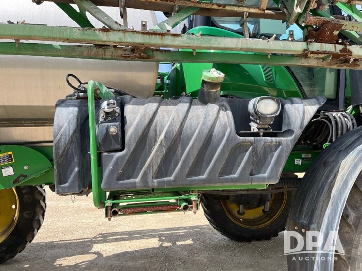 2014-john-deere-r4038-image-40