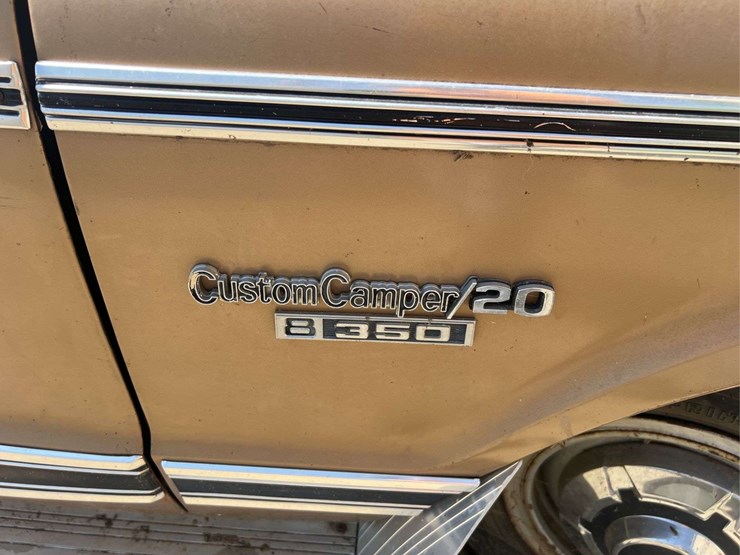 1969-chevy-c20-custom-camper-image-101