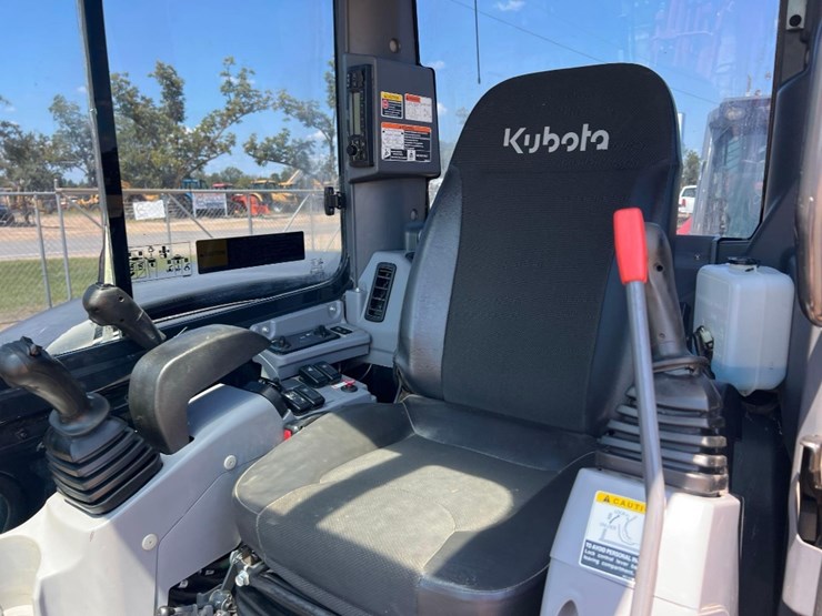 kubota-kx057-4-image-32