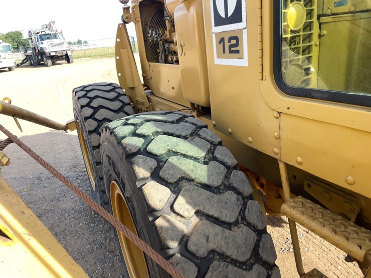 #2026-•-cat-no.12-road-grader-image-14