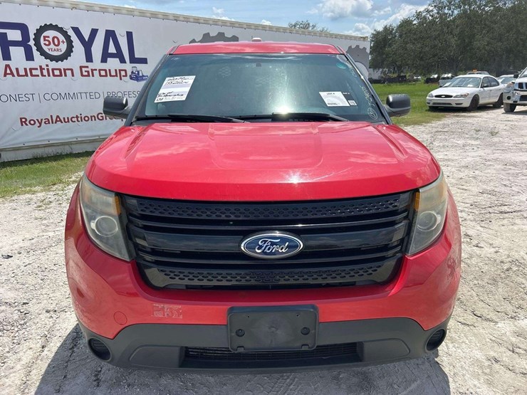 2014-ford-explorer-image-24