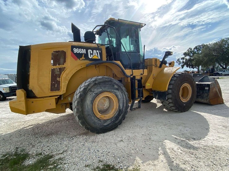 2019-caterpillar-966m-image-3