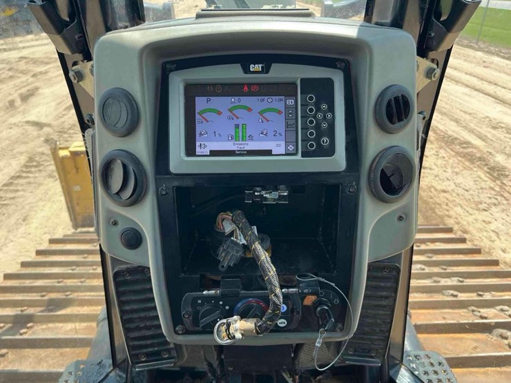 2019-caterpillar-d6n-lgp-image-38