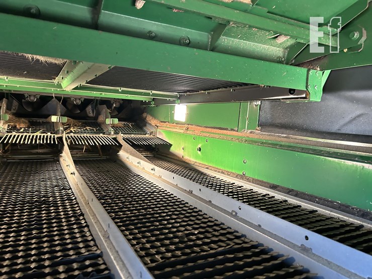 2021-john-deere-s790-image-49