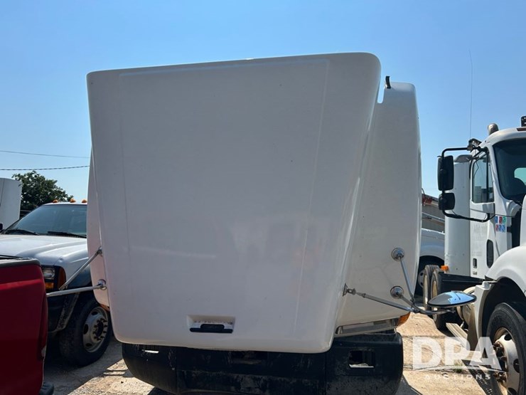 1998-freightliner-day-cab-truck-(cp0657,-unit-28648)-image-28