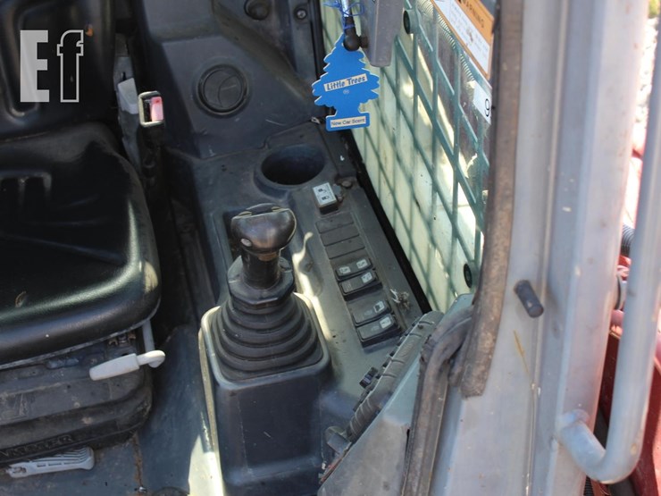 takeuchi-tl10v2-image-11