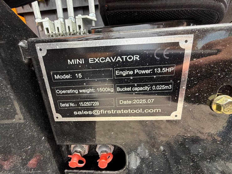 #220-•-#26538-•-unused-vicsec-vc15-mini-excavator-15j2507209-image-38