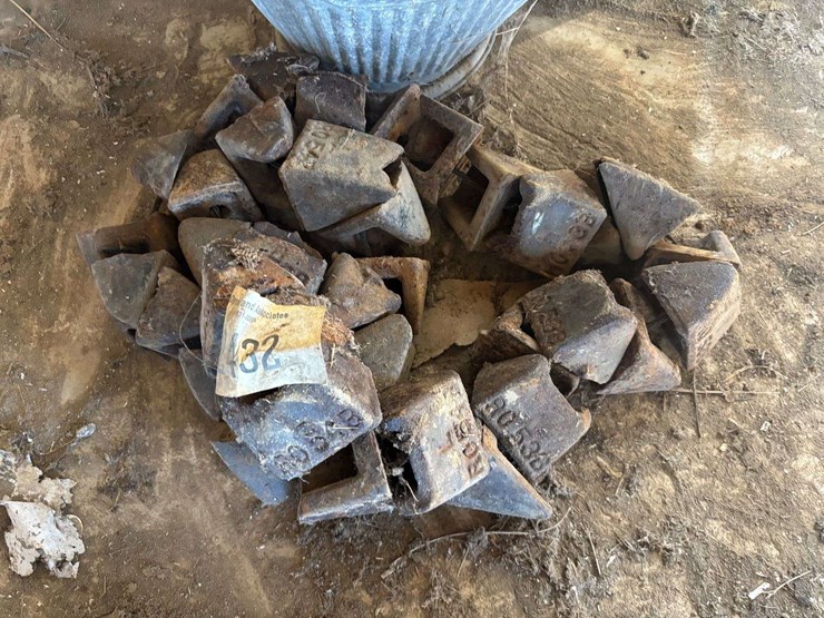 tractor-wheel-lugs-image-2