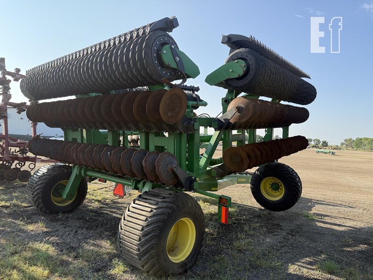 2021-john-deere-2680h-image-8