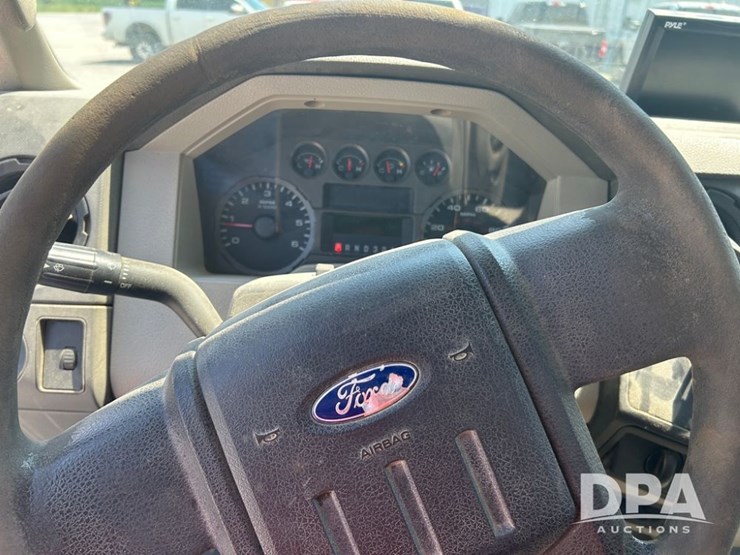 2010-ford-f350-xl-image-23
