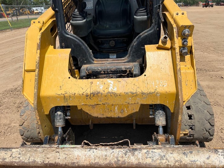 2018-caterpillar-259d-image-19