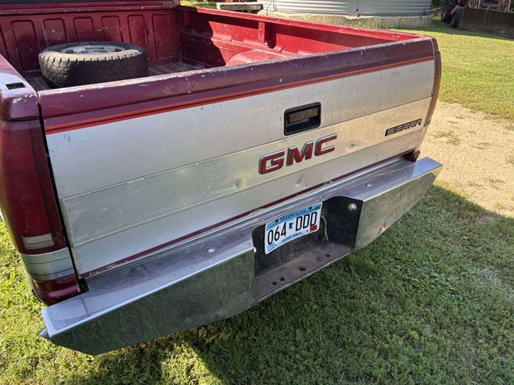 1990-chevy-silverado-k1500-4x4,-reg-cab,-8’-box,-245/75r16-tires-on-alloy-rims,-350-v8,-block-heater-image-10