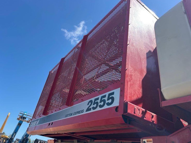 case-ih-2555-image-21