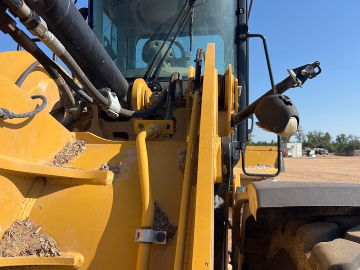 2018-caterpillar-926m-image-17