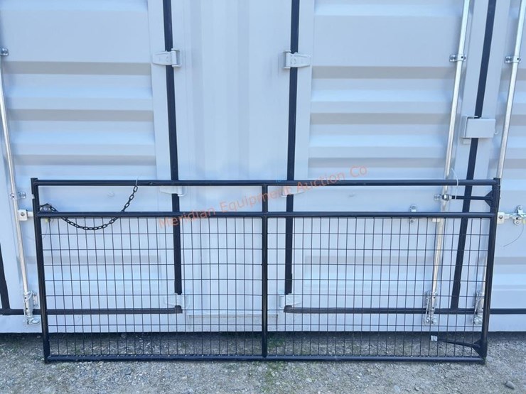1--10'-mesh-farm-gate-image-1