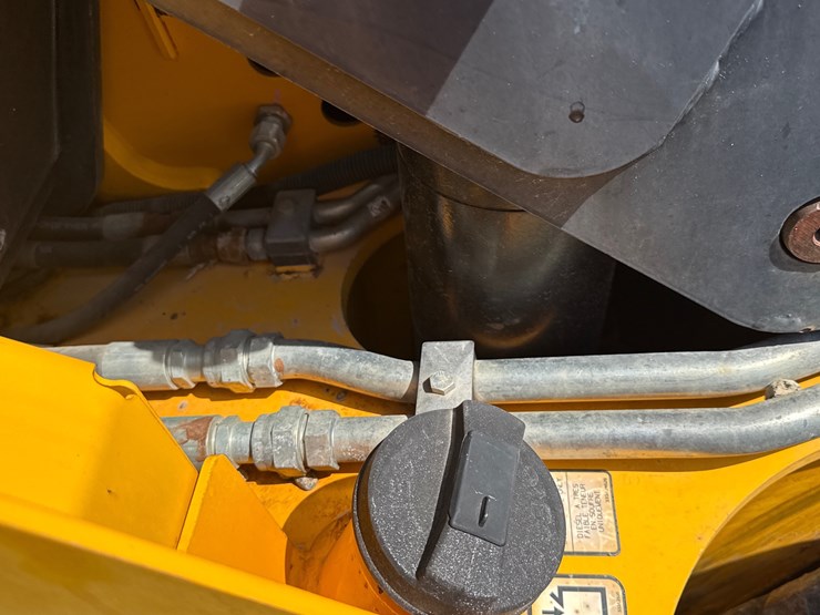 jcb-320t-image-19