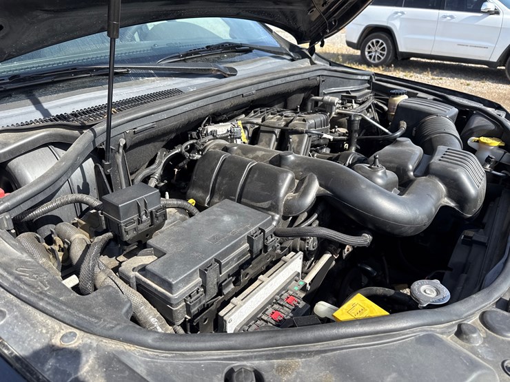 2013-jeep-grand-cherokee-image-36