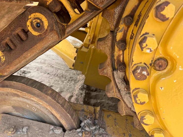 2019-caterpillar-d6n-lgp-image-15