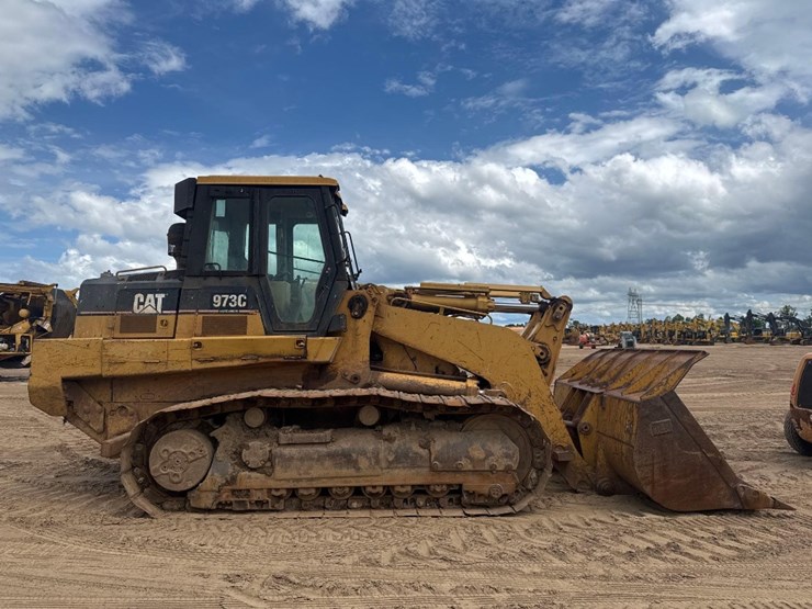 2002-caterpillar-973c-image-5