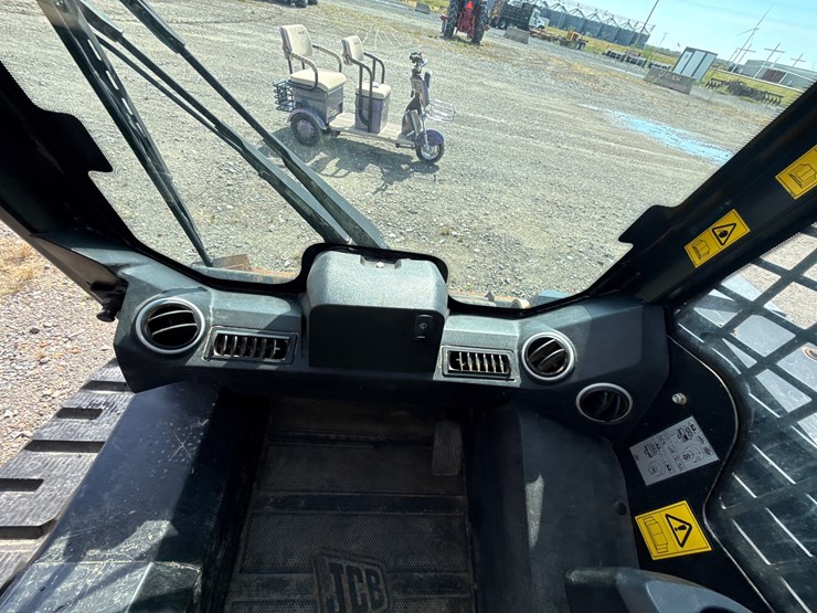 jcb-320t-image-30