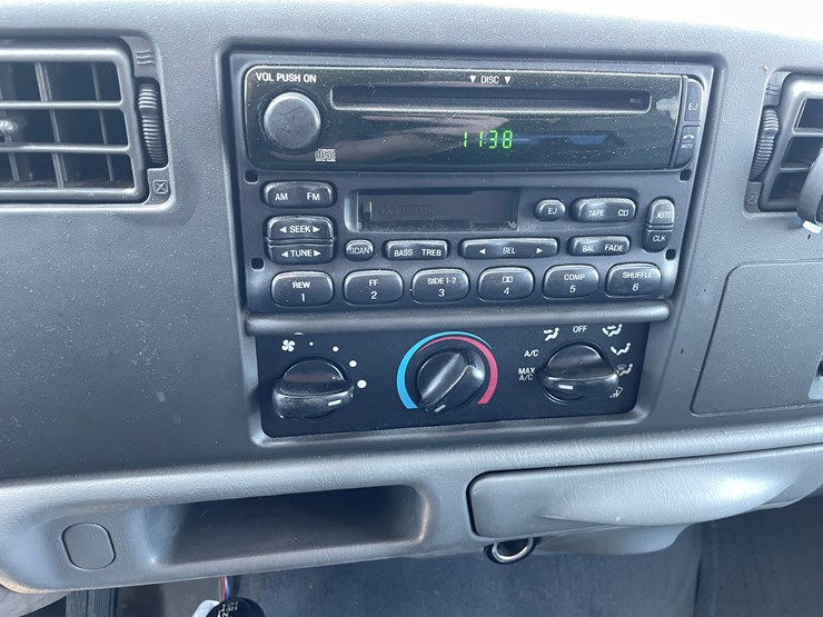 2004-ford-f250-image-25
