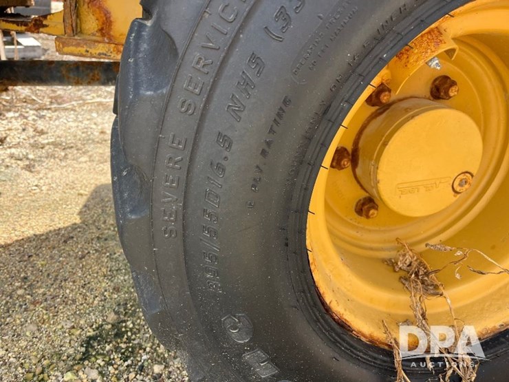 2015-caterpillar-903c-image-16