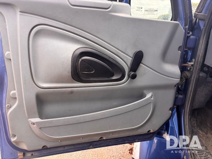 2006-international-durastar-4300-image-65