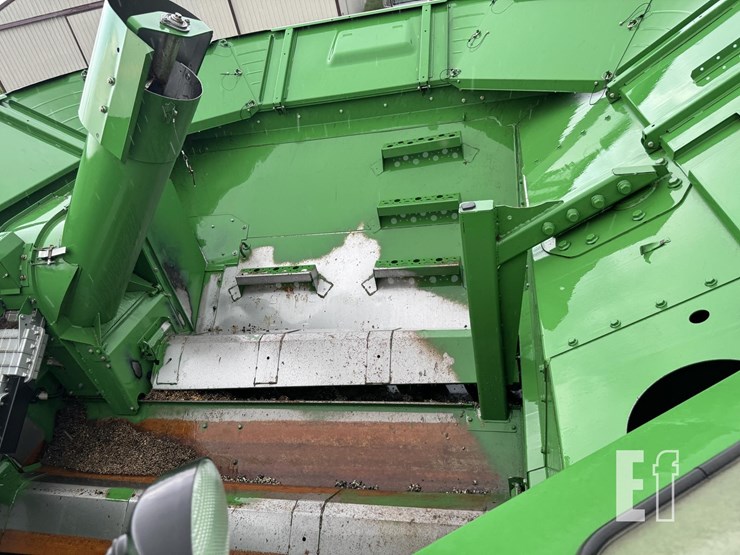 2006-john-deere-9760-sts-image-32