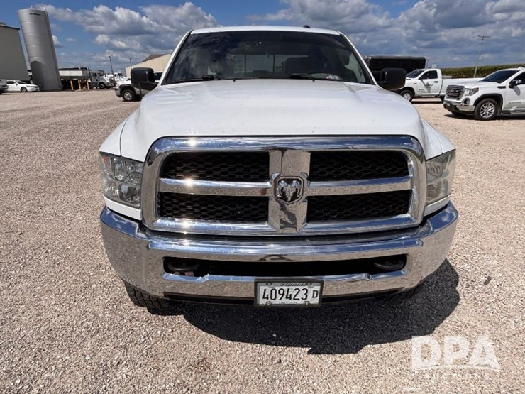 2016-dodge-ram-2500-image-15