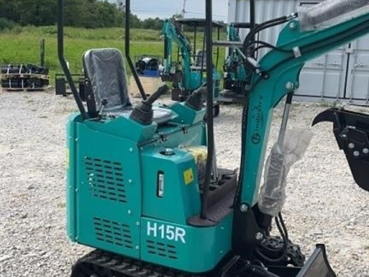 2025-cfg-h15r-mini-excavator-image-4