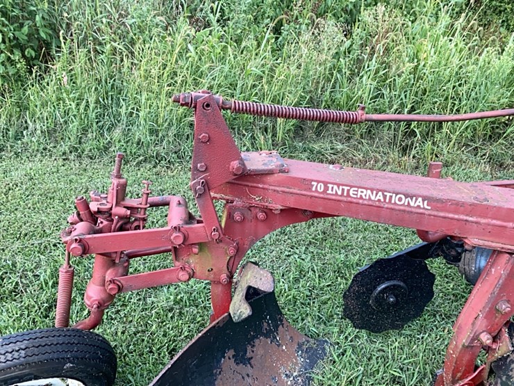 ih-plow-image-7