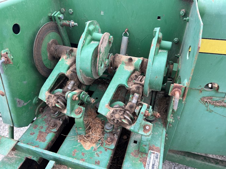 john-deere-327-image-7