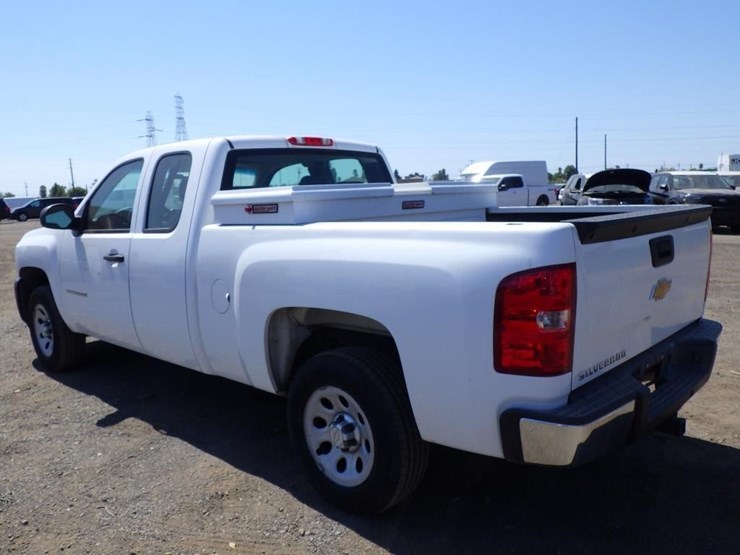 2013-chevrolet-1500-image-4