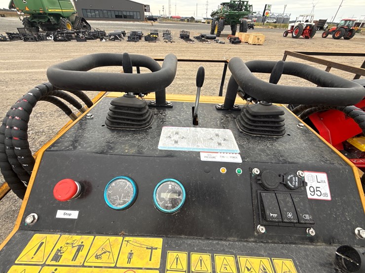 #220-•-#26525-•-unused-agt-mx-mrt14-compact-track-loader-image-10