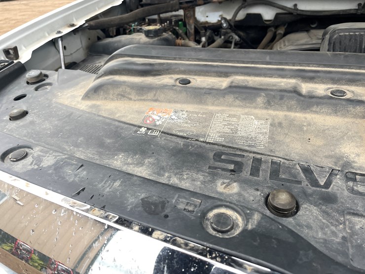 2019-chevrolet-silverado-3500-image-21